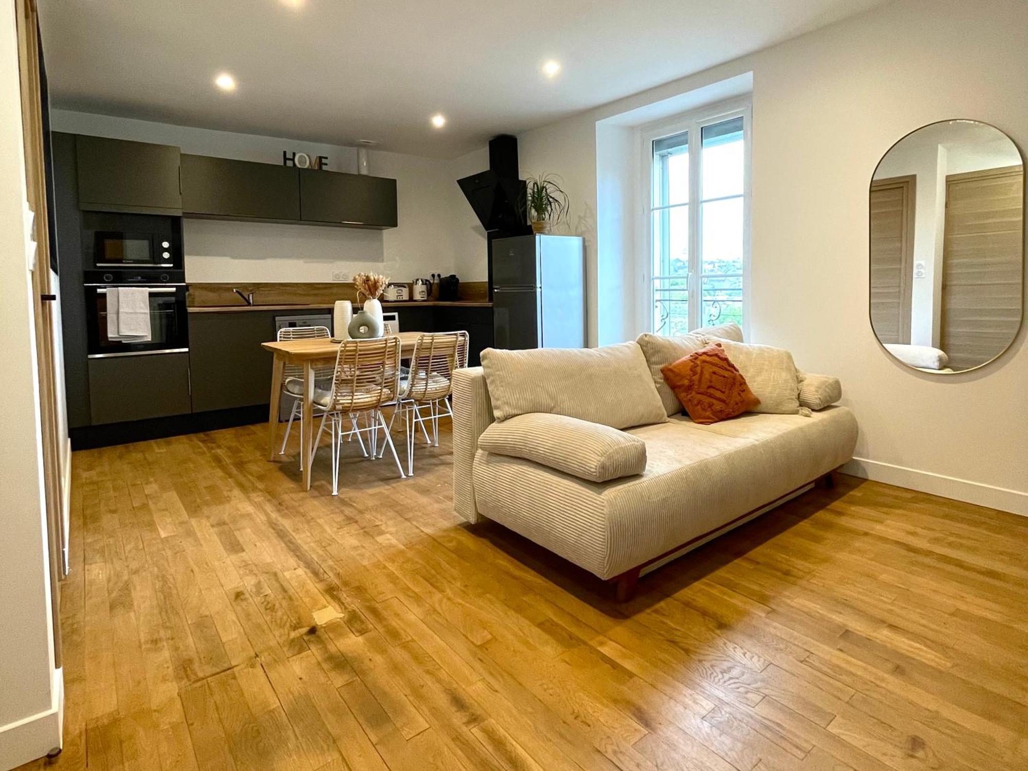 Appartement Calme Et Cosy Proche Centre Vue Chateau Vitre  Bagian luar foto